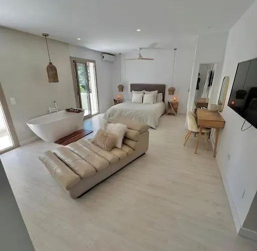 Villa De Lujo En Playamar