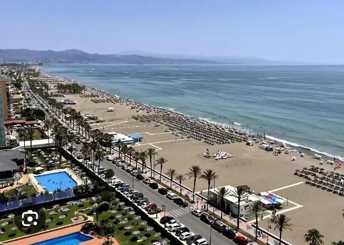 De Lujo En Playamar Торремолинос